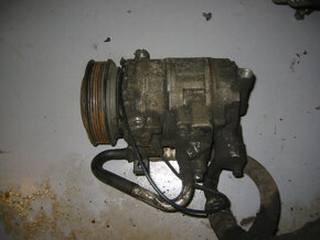 AUDI A8 D2 3.3tdi  224 km  quattro tiptronic - cześci - 17