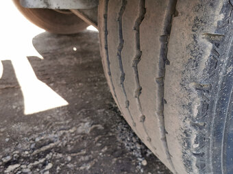 Sprzedaję naczepę wywrotkę STAS S300CX o pojemności 50 m3. - 17