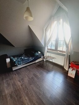Stylowy dom jednorodzinny z użytkowym poddaszem – Pośrednik - 17