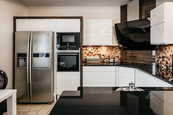 Ekskluzywny dom w Zdunach o powierzchni 347m², działka3520m2 - 17