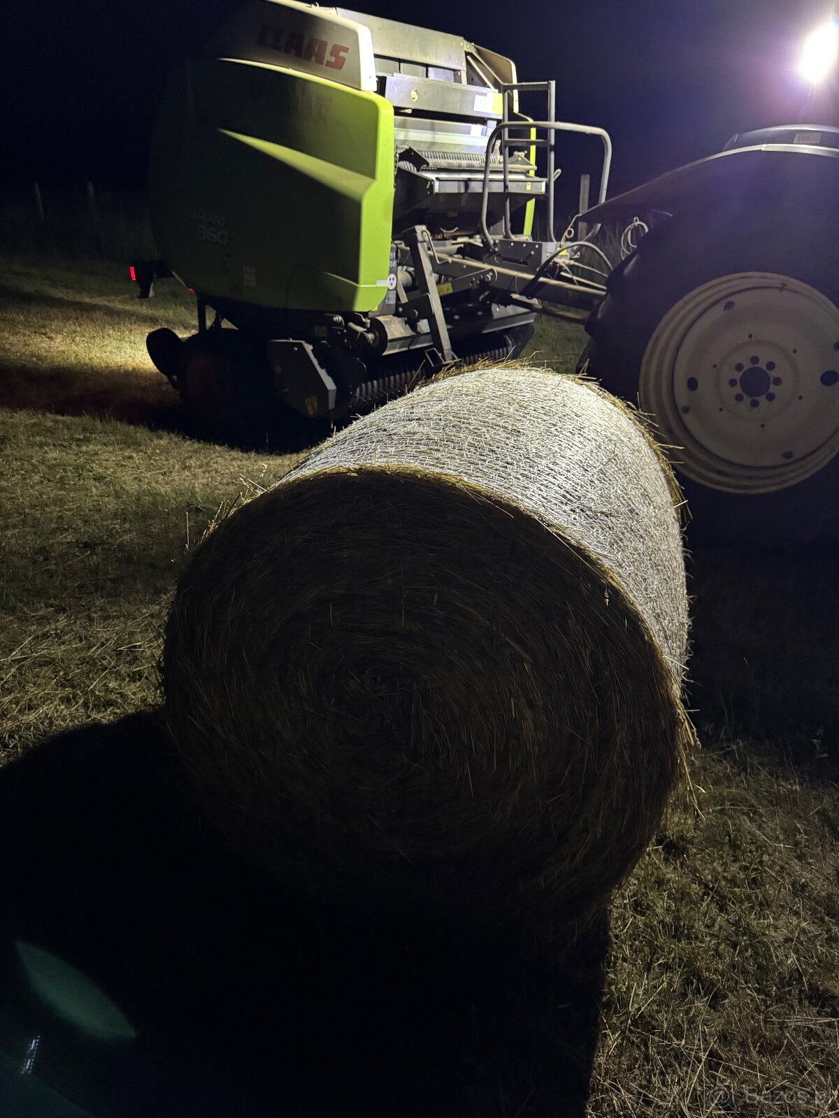 Claas variant 360 balíkovač lis na okrúhle balíky - 18