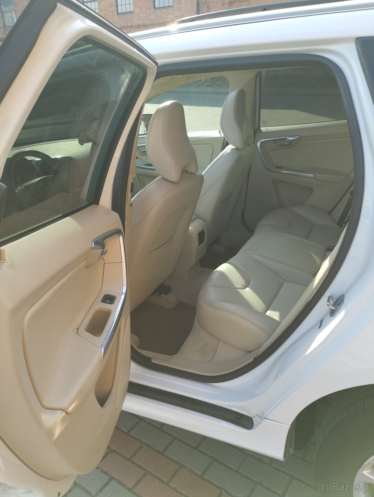 Volvo XC60 2.0 T5 B KAMERA COFANIA CZUJNIKI PARKOWANIA NAVI - 18