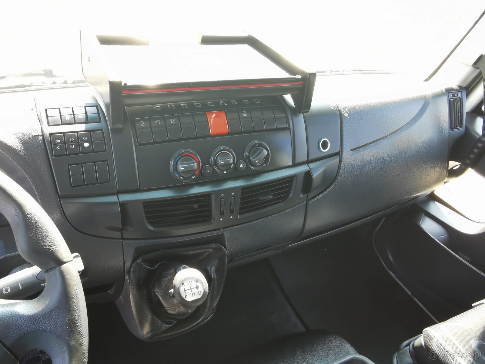 Sprzedam samochód ciężarowy IVECO 150E32 E6 - 18