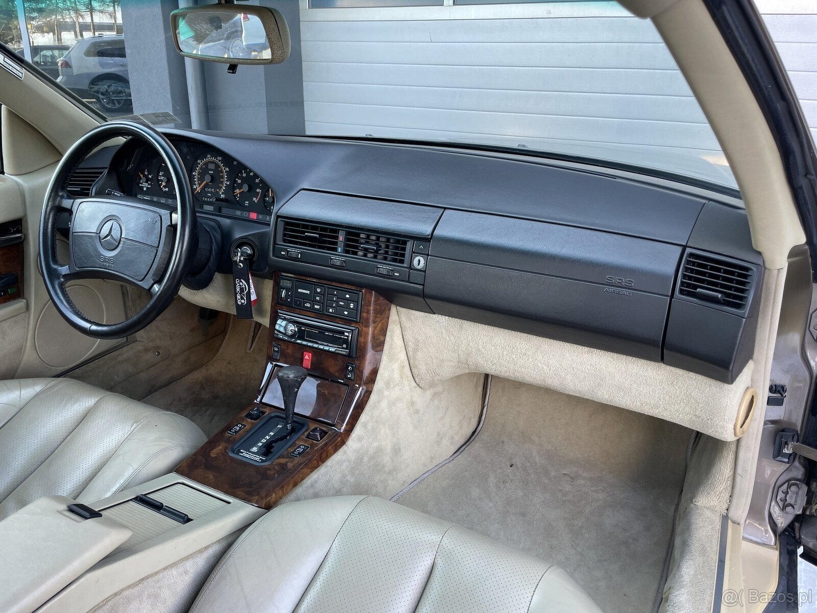 Mercedes-Benz 500SL R129 1991 złoty - 18