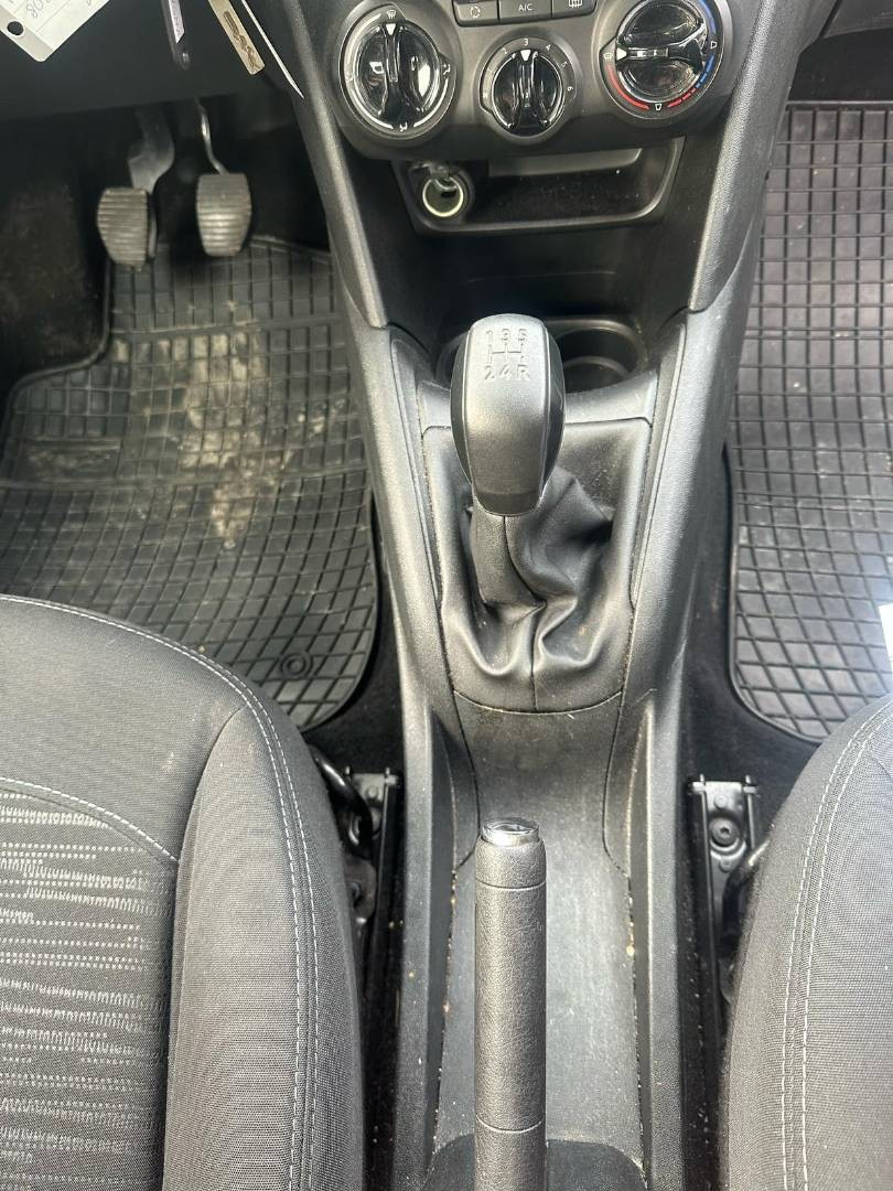 Peugeot 208 1.2 PureTech Access - 18