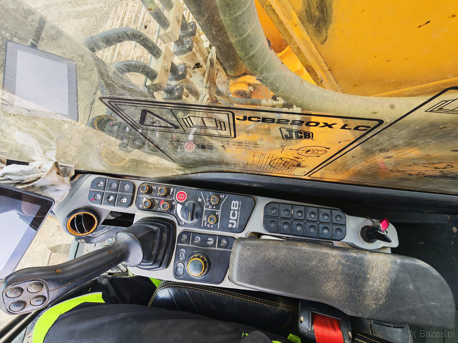 JCB 220 X lc 4000 MTH 2021 rok - 18