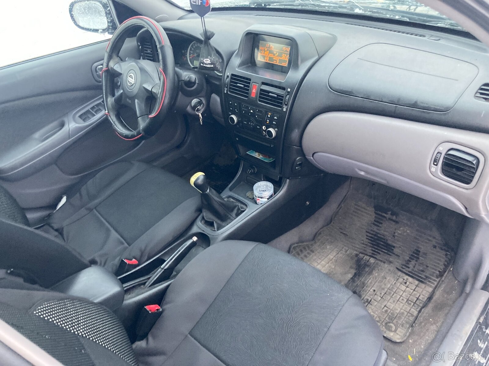 Almera 1.8 Benzyna - 18