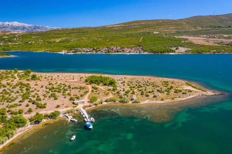 Chorwacja-umeblowany dom z widokiem na ogród i morze - 18