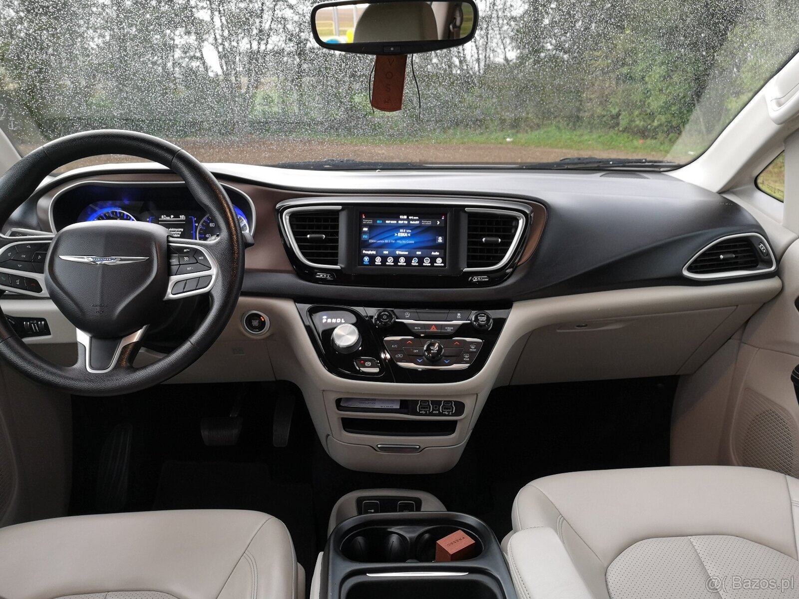 CHRYSLER PACIFICA (VOYAGER) 2021 - 18