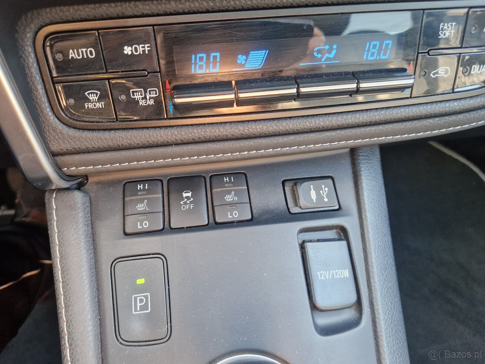 TOYOTA AURIS II 1.8HYBRID 2018R - 18