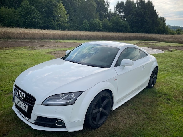 Sprzedam audi TT 2xS-line 2.0tdi 4x4quattro z 2011 roku . Ki - 18