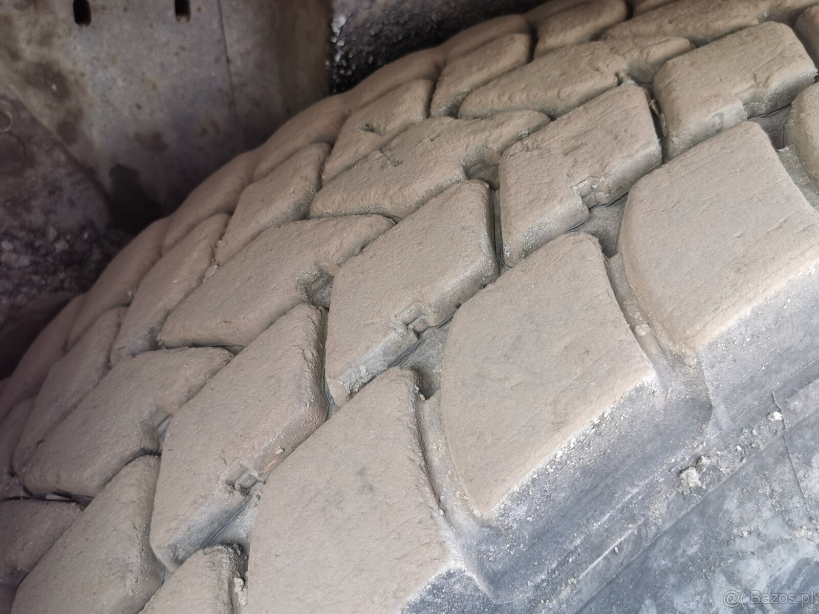 Sprzedam układarka kołowa VOLVO ABG P6870C - 18