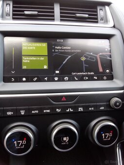 Sprzedam Jaguar e-Pace - 18