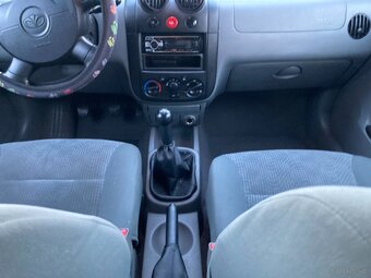 Daewoo Kalos - 18