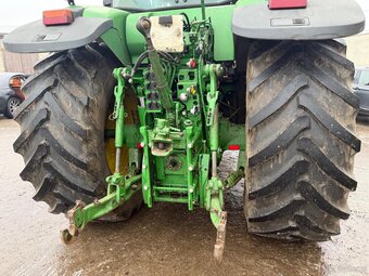 Ciągnik rolniczy John Deere 7720 PowerQuad przedni Tuz WOM S - 18