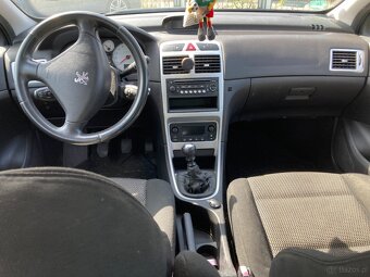 307 pojemność 2.0 HDI 7-Osobowy - 18