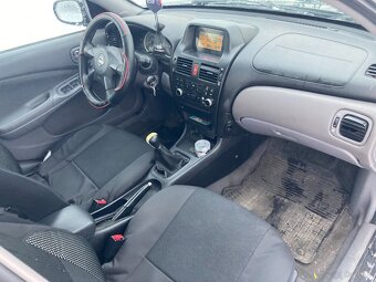 Almera 1.8 Benzyna - 18