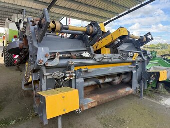 Przystawka do kukurydzy Fantini 8x75 do kombajnu Claas rok p - 18