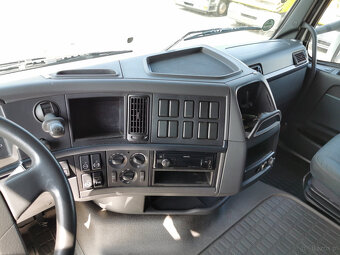 Sprzedaję ciągnik siodłowy VOLVO FH 13.460 42T EEV - 18