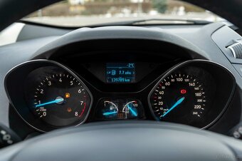 FORD KUGA - 18