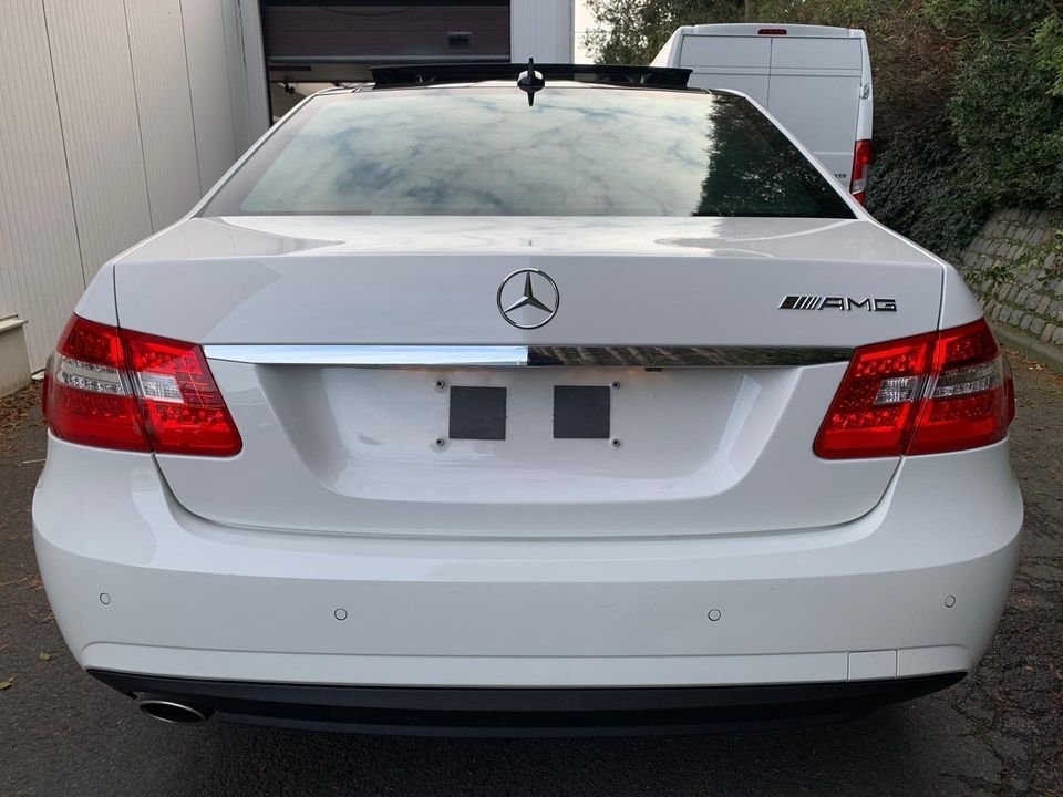 2011 Mercedes-Benz E 220 Avantgarde AMG Package - 19