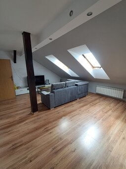 Dom wolnostojący o powierzchni 200m2, działka o powierzchni - 19