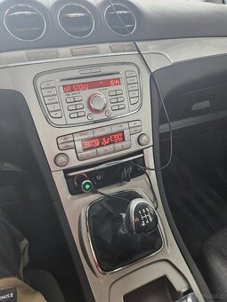 Ford galaxy 2010 - 19