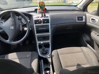 307 pojemność 2.0 HDI 7-Osobowy - 19