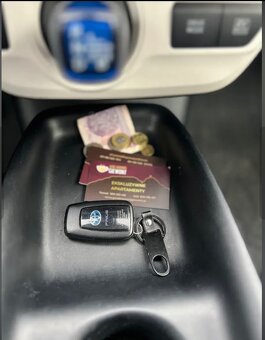 Prius 1,8 Hybryda - 19