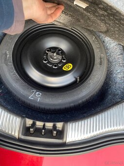 150 KONI TITANIUM FUL LEDY NAWIGACJA Radio sync3 - 19