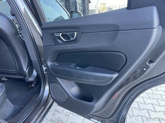 Volvo XC60 II • 2017 • Inscription • Salon Polska • Bezwypad - 19