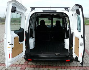 Ford Tourneo Courier - 19