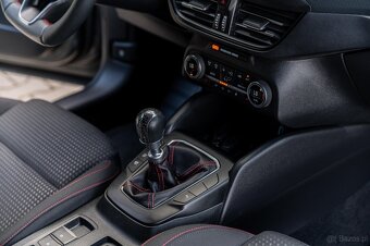 Ford Focus - 19