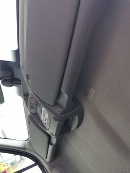 Sprzedam samochód ciężarowy RENAULT MASTER 2.3 E6 z platfor - 19