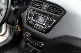 HYUNDAI i20 - 19