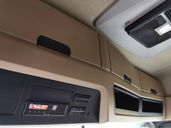 Sprzedam ciągnik siodłowy MERCEDES-BENZ ACTROS 1845 E6 LD - 19