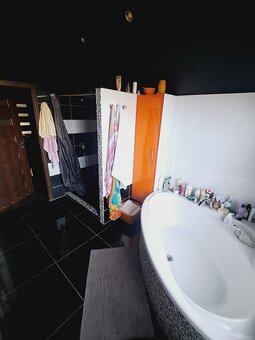Stylowy dom jednorodzinny z użytkowym poddaszem – Pośrednik - 19