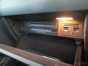 Volkswagen Sportsvan 1.4TSI,DSG,navi,klima,výhřev,kamera - 19