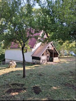 DOM NA SPRZEDAŻ – KOLAŠIN, CZARNOGÓRA
