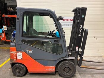 TOYOTA 02-8FGF15 |  2022 r. | 5900 MTH