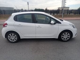 Sprzedam Peugeot 208 , 2016 , Salon Polska