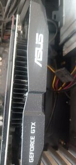 PC GAMINGOWY  Desktop-2RM6E9Q