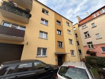 Mieszkanie o pow. 78.80m2, parter, do remontu, ul. Fabryczna