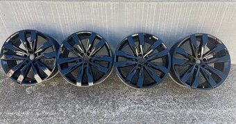 21” Original VW Touareg Suzuka, 5x112 RLine R21