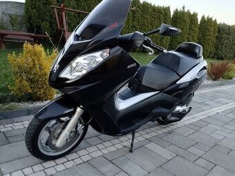 Peugeot satelis 400