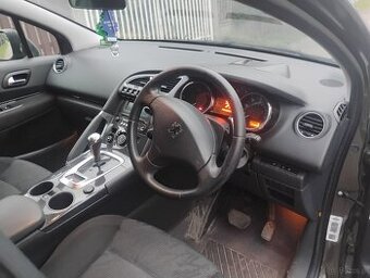 3008