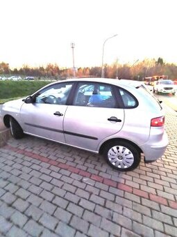 Sprzedam tanio Seata Ibizę