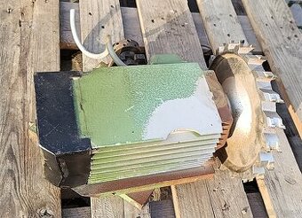 Silnik PERSKE z tarczą frezarską 250 mm