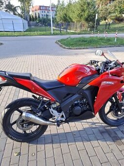 Sprzedam honda cbr 125 j50