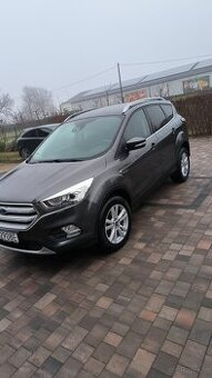 Ford Kuga 1,5 benzyna